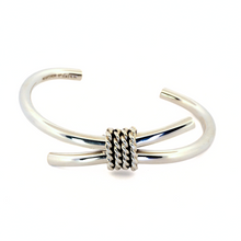 Load image into Gallery viewer, Taxco Sterling Silver Modernist Silver Cuff Bracelet - UrbanroseNYC