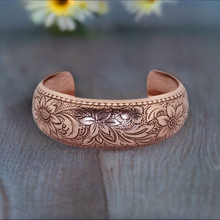 Load image into Gallery viewer, Solid Copper Domed Cuff - Daisy Design - UrbanroseNYC