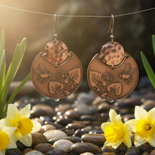 Load image into Gallery viewer, Flora & Fauna Copper Earrings, Bumblebee Split Circle Antique Copper Dangle Style - UrbanroseNYC