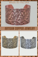 Load and play video in Gallery viewer, Solid Copper Cuff - Scroll Design
