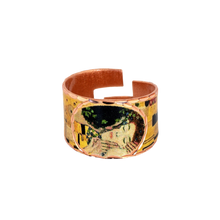 Load image into Gallery viewer, Copper Art Ring  - Gustav Klimt The Kiss
