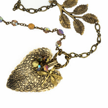 Load image into Gallery viewer, Vintage Style Leaf Pendant - Cottonwood Leaf Style I - Vintage Style Leaf Pendant - Cottonwood Leaf Style I - UrbanroseNYC