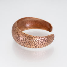 Load image into Gallery viewer, Solid Copper Domed Cuff - Snakeskin Design UrbanroseNYC