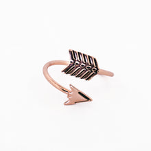 Load image into Gallery viewer, Solid Copper Arrow Ring - UrbanroseNYC