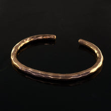 Load image into Gallery viewer, Solid Copper Thin Hammered Bangle - UrbanroseNYC