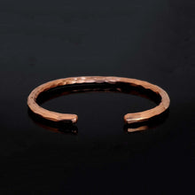 Load image into Gallery viewer, Solid Copper Thin Hammered Bangle - UrbanroseNYC