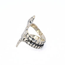 Load image into Gallery viewer, Taxco Sterling Silver Snake Ring - UrbanroseNYC