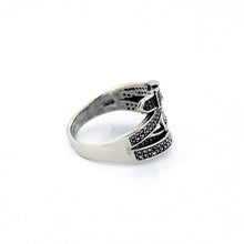 Load image into Gallery viewer, Taxco Sterling Silver Buckle Ring - UrbanroseNYC
