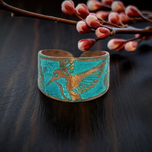 Load image into Gallery viewer, Verdigris Hummingbird Ring - Rustic Copper Band With Etched Hummingbird Motif
