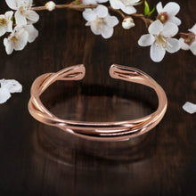 Load image into Gallery viewer, Double Twisted Solid Copper Wire Bracelet With Smooth Edges
