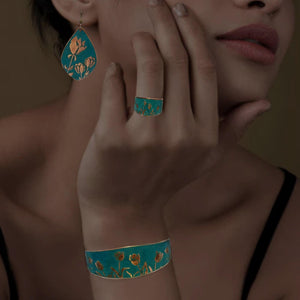 Verdigris Tulip Ring - Rustic Copper Band With Etched Tulip Motif