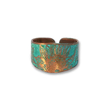 Load image into Gallery viewer, Verdigris Sunflower Ring - Rustic Copper Band With Etched Sunflower Motif
