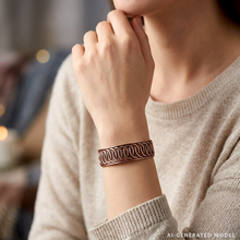 Load image into Gallery viewer, Solid Copper Cuff - Interlocking Circles - UrbanroseNYC
