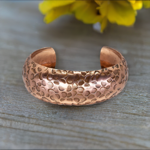 Solid Copper Cuff - Hammered Circles - UrbanroseNYC