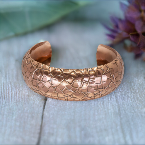 Solid Copper Cuff - Hammered Squares - UrbanroseNYC