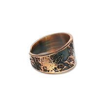Load image into Gallery viewer, Etched Sunflower Ring - Rustic Copper Band with Sunflower Motif, Antique Finish
