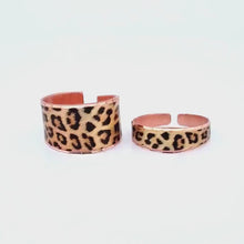 Load and play video in Gallery viewer, Copper Art Ring  - Leopard Print
