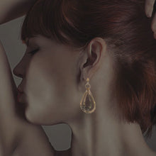 Load and play video in Gallery viewer, Pure Copper Teardrop Dangle Earrings With Hypoallergenic Steel Ear Wires
