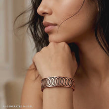 Load and play video in Gallery viewer, Solid Copper Cuff - Interlocking Circles
