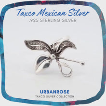 Load and play video in Gallery viewer, Taxco Sterling Silver Floral Ring
