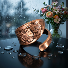 Load image into Gallery viewer, Tennessee Dogwood Solid Copper Ring - UrbanroseNYC
