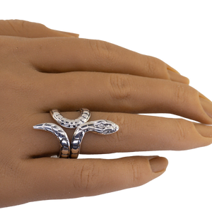 Taxco Sterling Silver Snake Ring - UrbanroseNYC