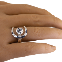 Load image into Gallery viewer, Taxco Sterling Silver Modernist Ring - Style 1 - UrbanroseNYC
