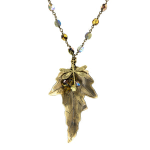 Vintage Style Leaf Pendant - Oak Leaf - Vintage Style Leaf Pendant - Oak Leaf - UrbanroseNYC