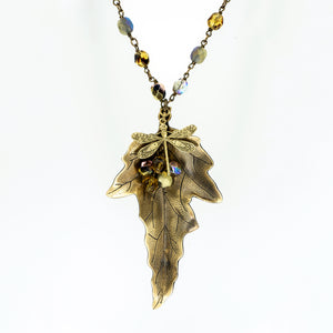 Vintage Style Leaf Pendant - Oak Leaf - Vintage Style Leaf Pendant - Oak Leaf - UrbanroseNYC