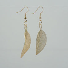 Load and play video in Gallery viewer, Mini Real Leaf Earrings - Gold

