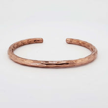 Load image into Gallery viewer, Solid Copper Thin Hammered Bangle - UrbanroseNYC
