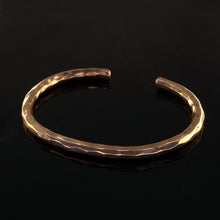 Load image into Gallery viewer, Solid Copper Thin Hammered Bangle - UrbanroseNYC
