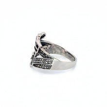 Load image into Gallery viewer, Taxco Sterling Silver Buckle Ring - UrbanroseNYC
