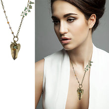 Load image into Gallery viewer, Vintage Style Leaf Pendant - Philodendron Leaf - Vintage Style Leaf Pendant - Philodendron Leaf - UrbanroseNYC
