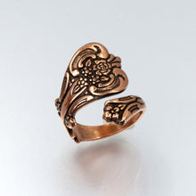 Load image into Gallery viewer, Solid Copper Spoon Ring - Heart Design UrbanroseNYC
